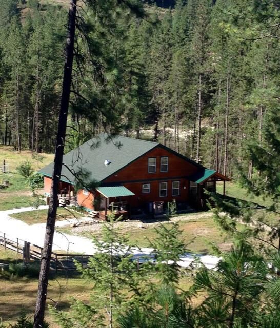 Property Photo:  2755 B House Rd  WA 99141 