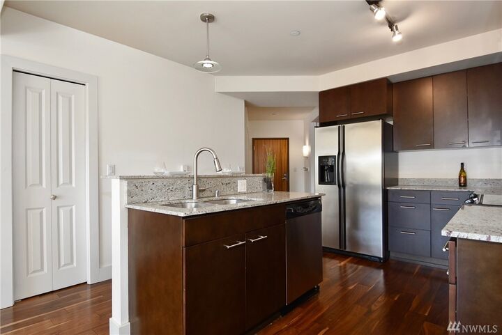 Property Photo:  159 Denny Wy 201  WA 98109 