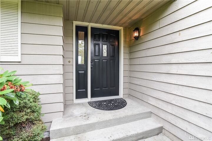 Property Photo: 732 Sandstone Lane WA 98282
