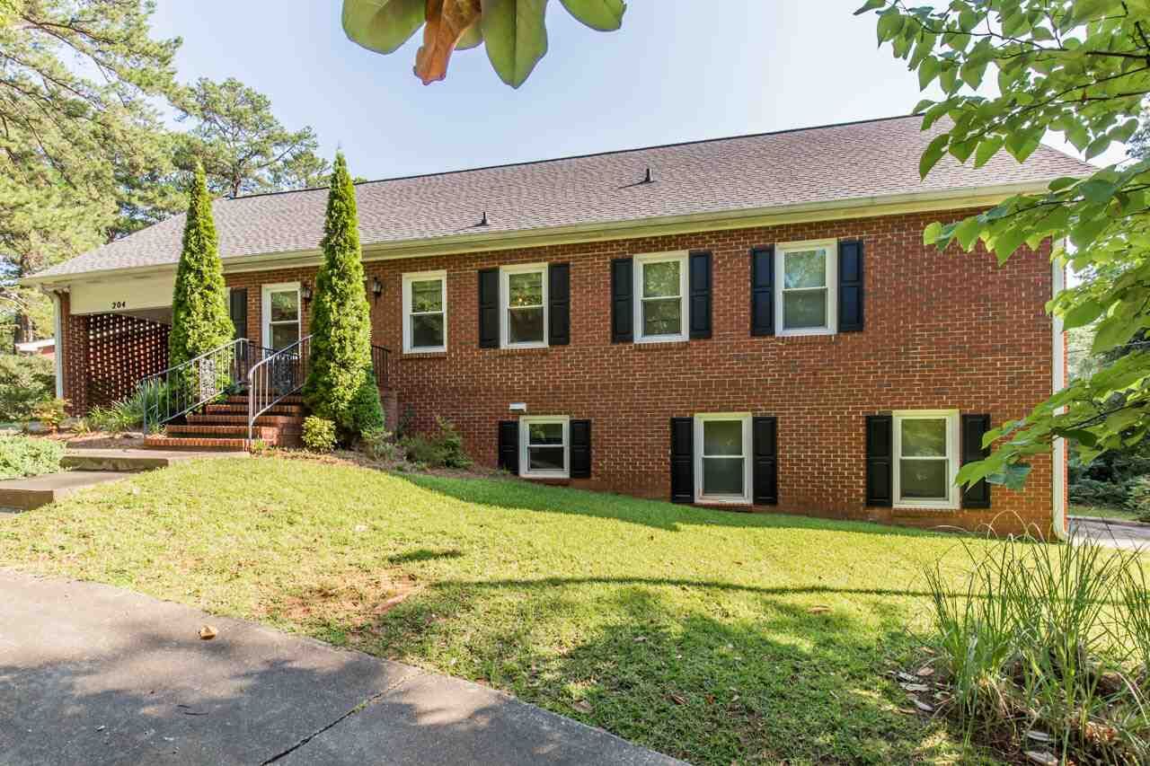 Property Photo:  204 Tanglewylde Drive  SC 29301 