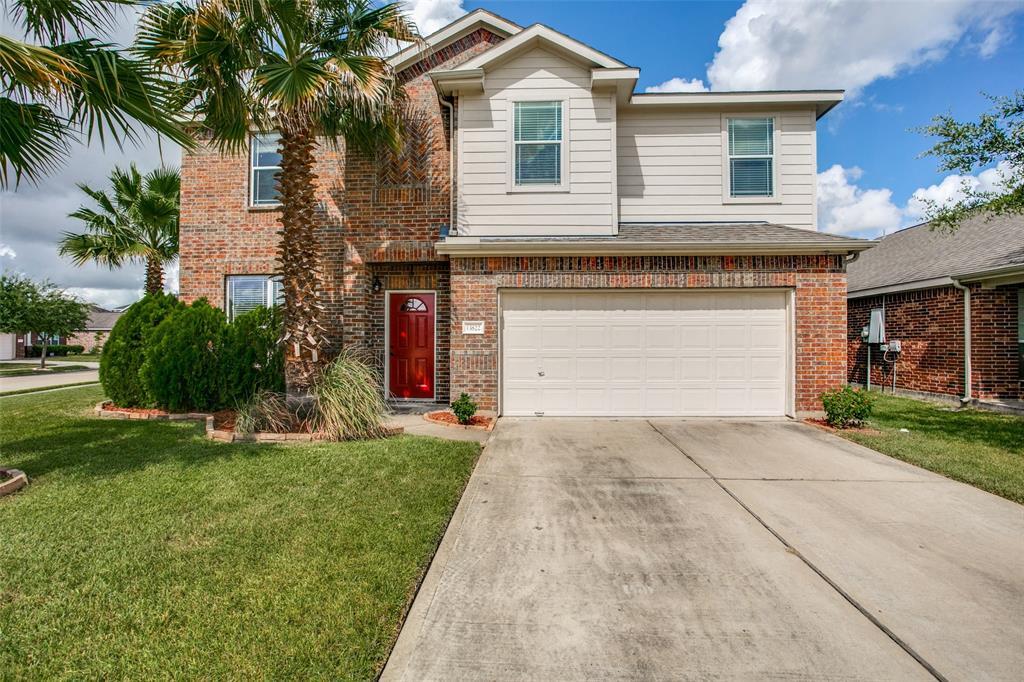 Property Photo: 13822 Dunhurst Lane TX 77047