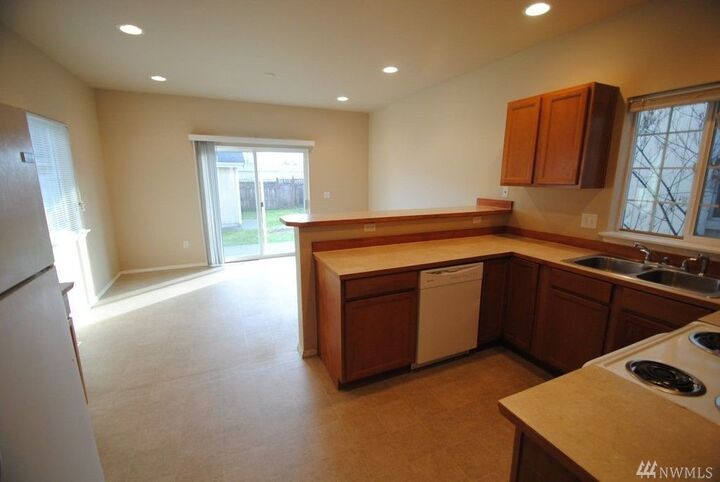 Property Photo: 7235 E G St WA 98404