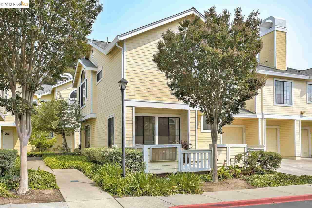 Property Photo:  911 Devonwood  CA 94547 