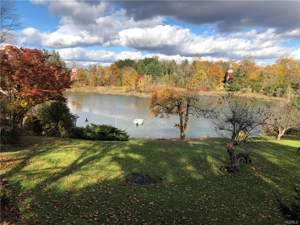 Property Photo:  14 Spruce Hill Road  NY 10504 