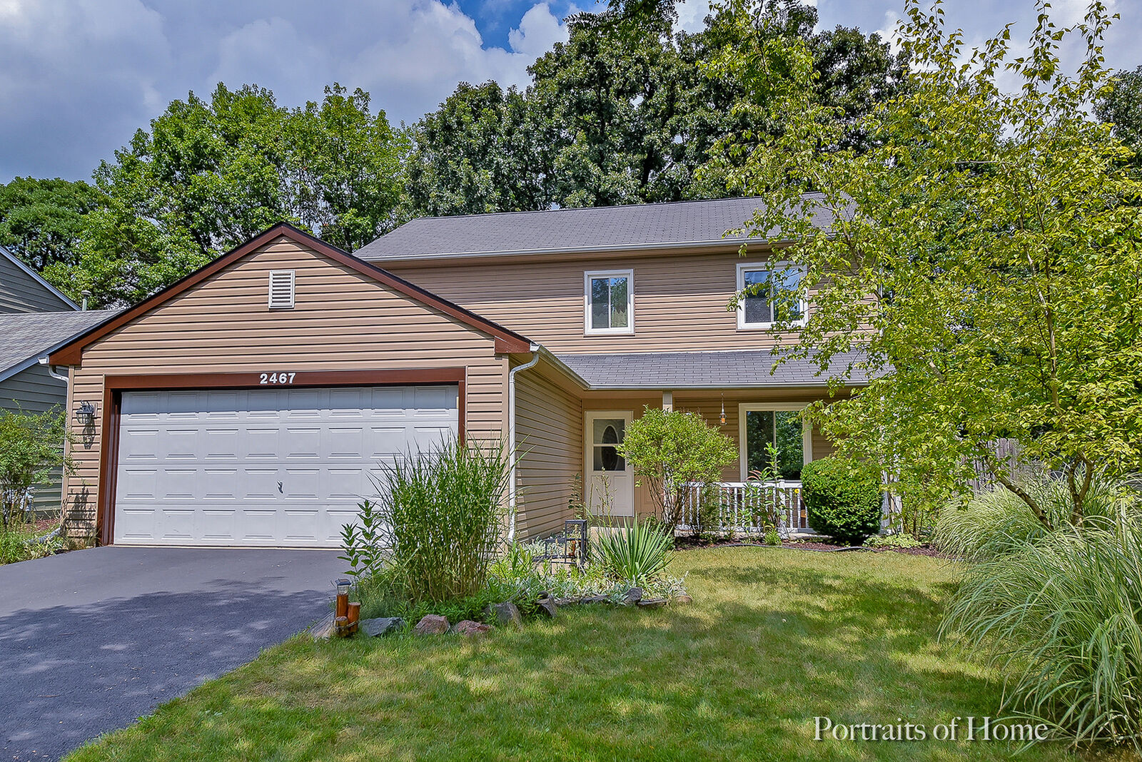 Property Photo: 2467 Red Bud Court IL 60502