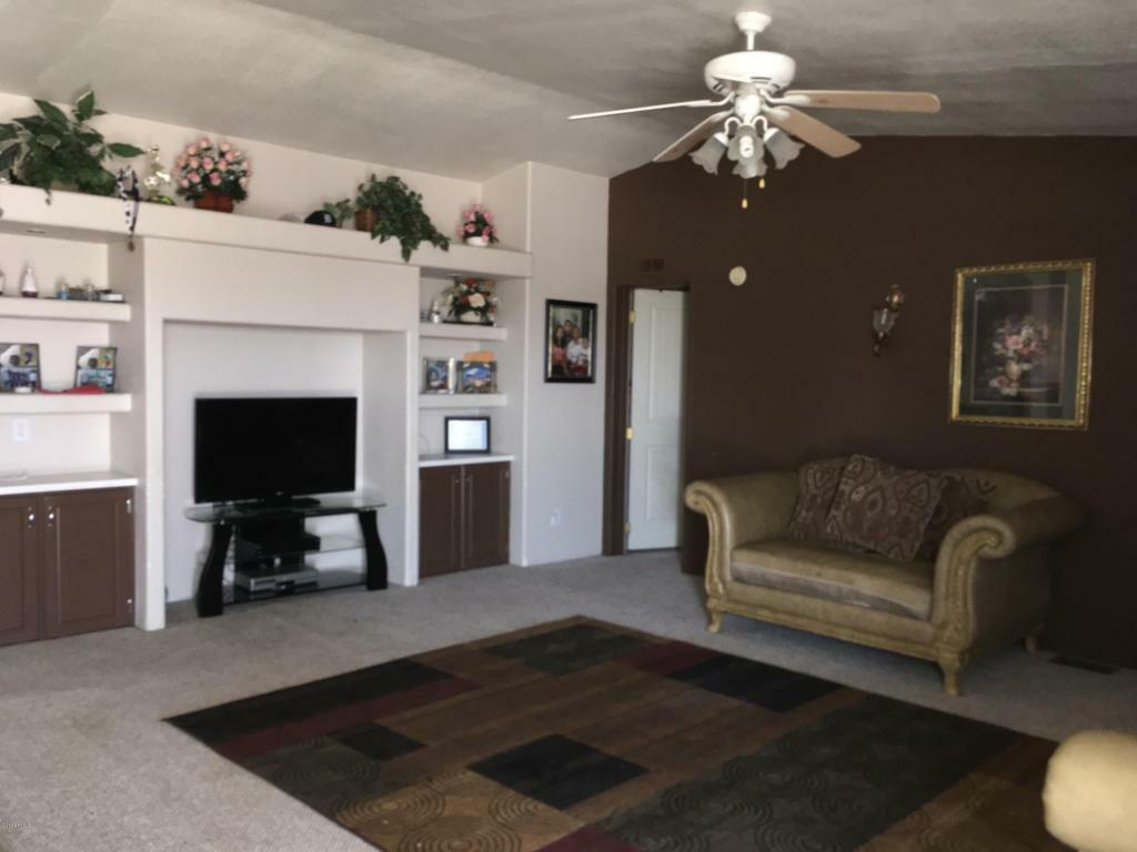 Property Photo:  30008 W Roosevelt Street  AZ 85396 