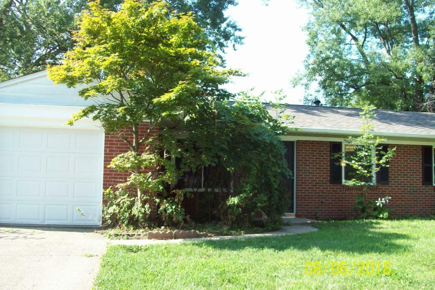Property Photo: 1465 Broadview Court OH 45040