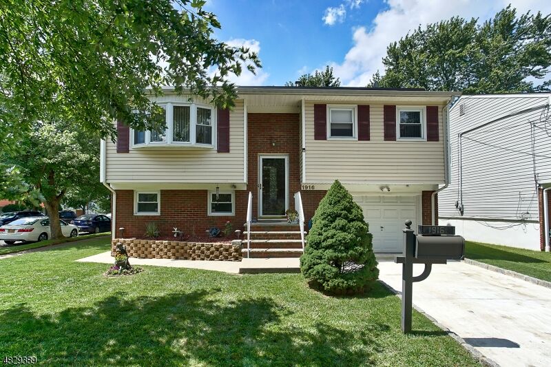 Property Photo:  1916 Henry St  NJ 07065 