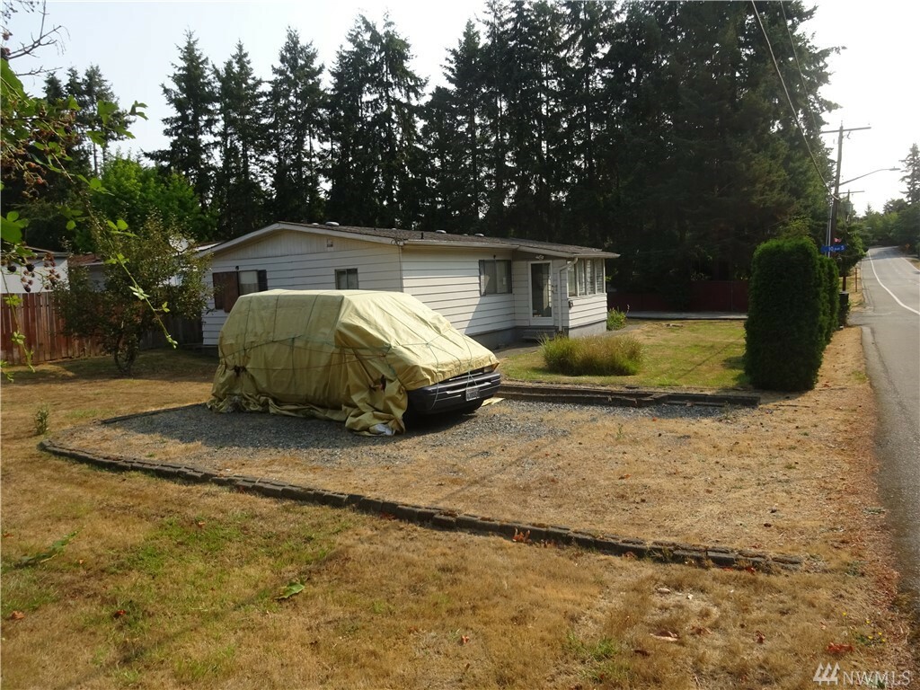 Property Photo:  914 S 251st St  WA 98198 