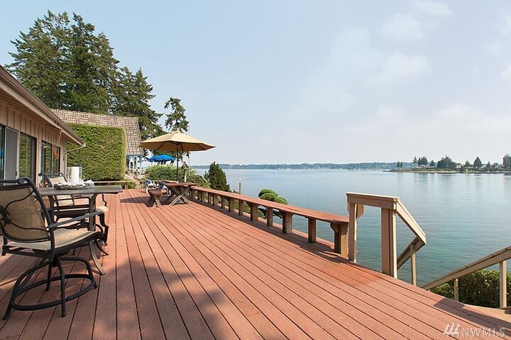 Property Photo:  2821 Schirm Loop Rd NW  WA 98502 