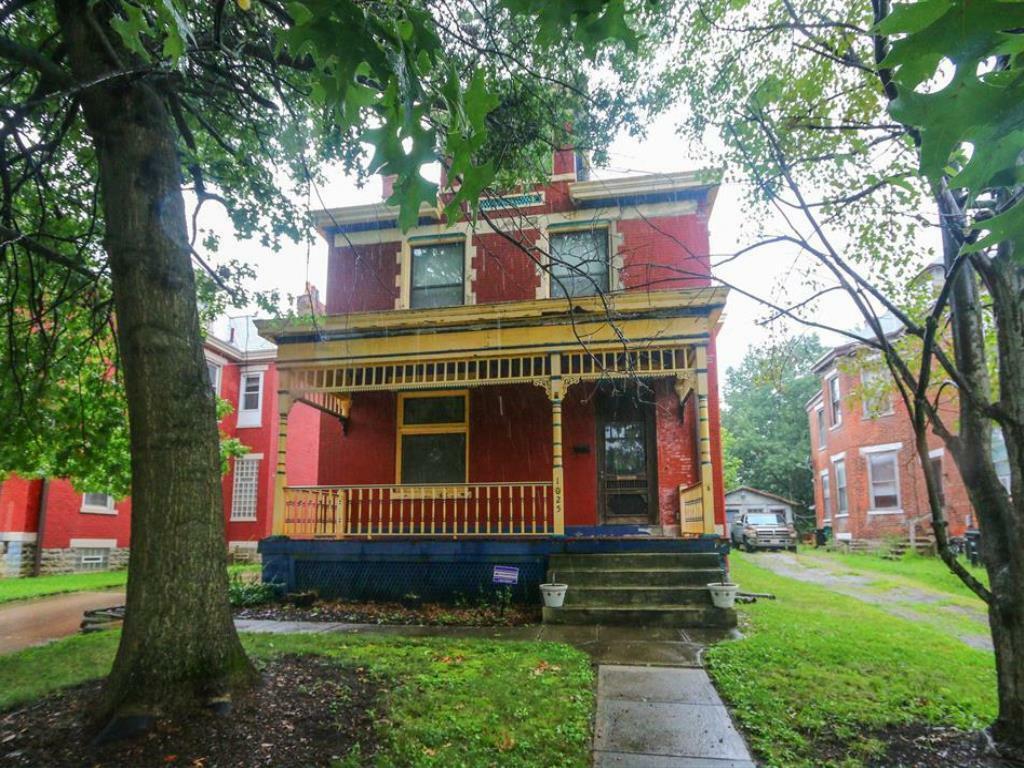 Property Photo:  1025 Academy Avenue  OH 45205 