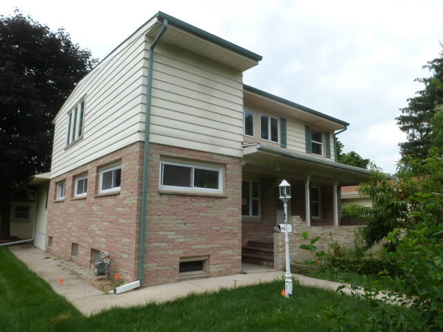 Property Photo:  3841 S 39th St  WI 53221 