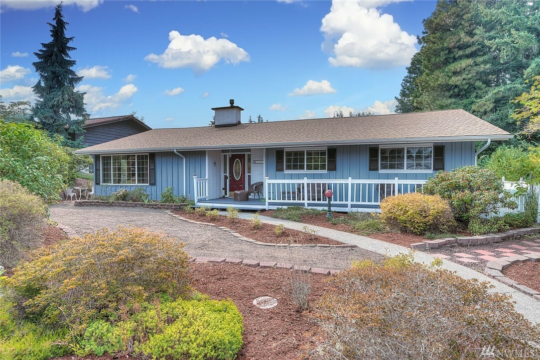 Property Photo:  3313 Viewcrest Dr NE  WA 98310 