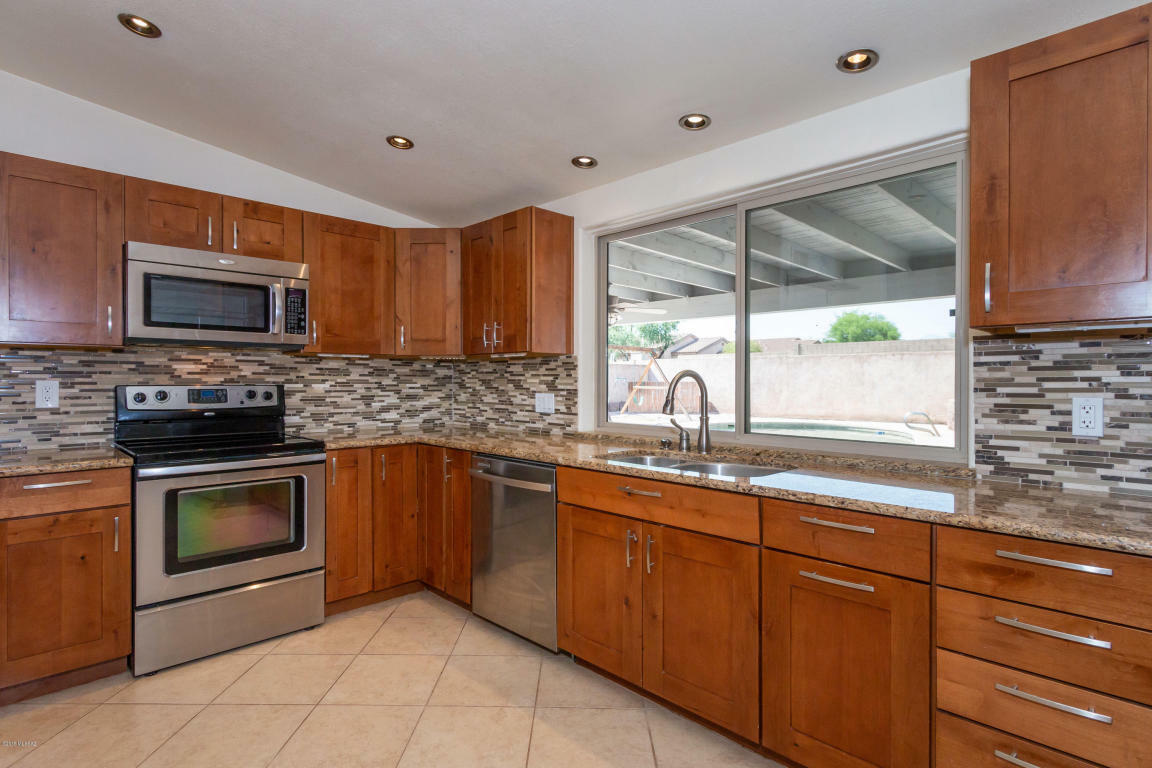 Property Photo:  9111 E 38th Street  AZ 85730 