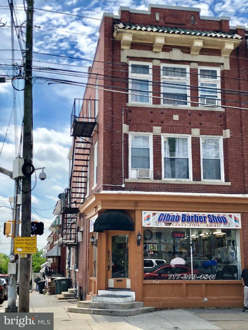 Property Photo: 456 E King Street PA 17602