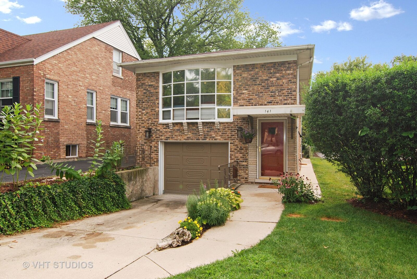 Property Photo: 141 Barrypoint Road IL 60546
