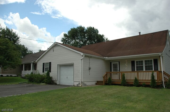 18 Overbrook Rd  Mount Olive Twp. NJ 07836 photo