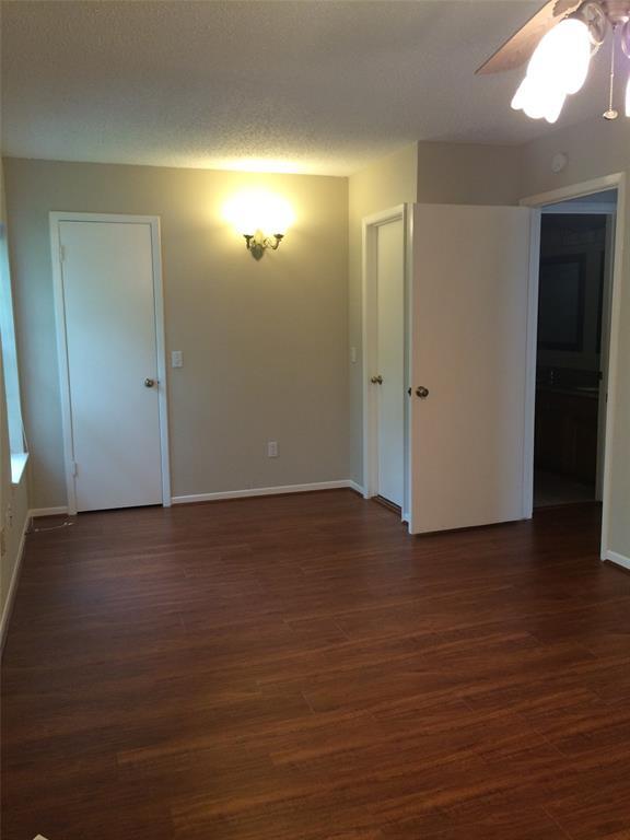 Property Photo: 4715 Rainbow Run TX 77479