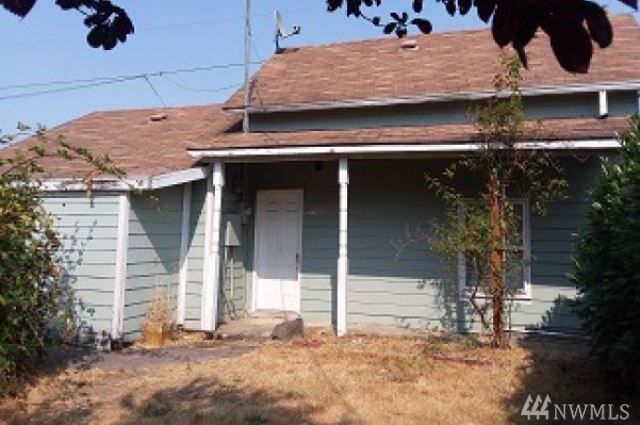 Property Photo:  228 SW A Street  WA 98611 