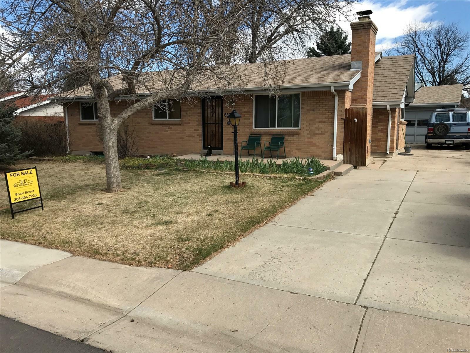 Property Photo:  6576 South Kit Carson Street  CO 80121 