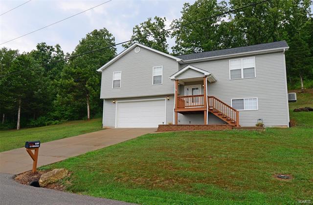 Property Photo:  121 Ridgedale   63069 