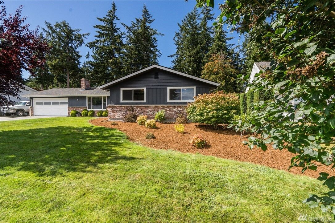 Property Photo:  2155 Fairway Lane  WA 98277 