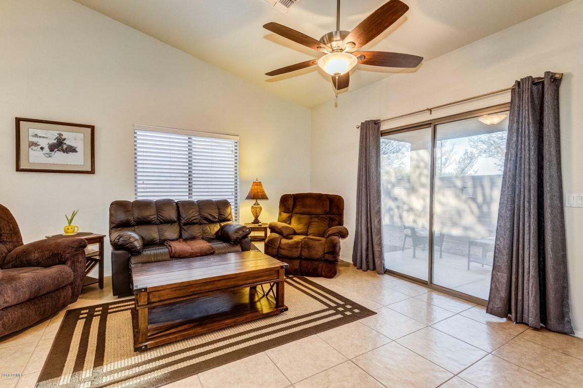 Property Photo:  1124 N 87th Place  AZ 85207 