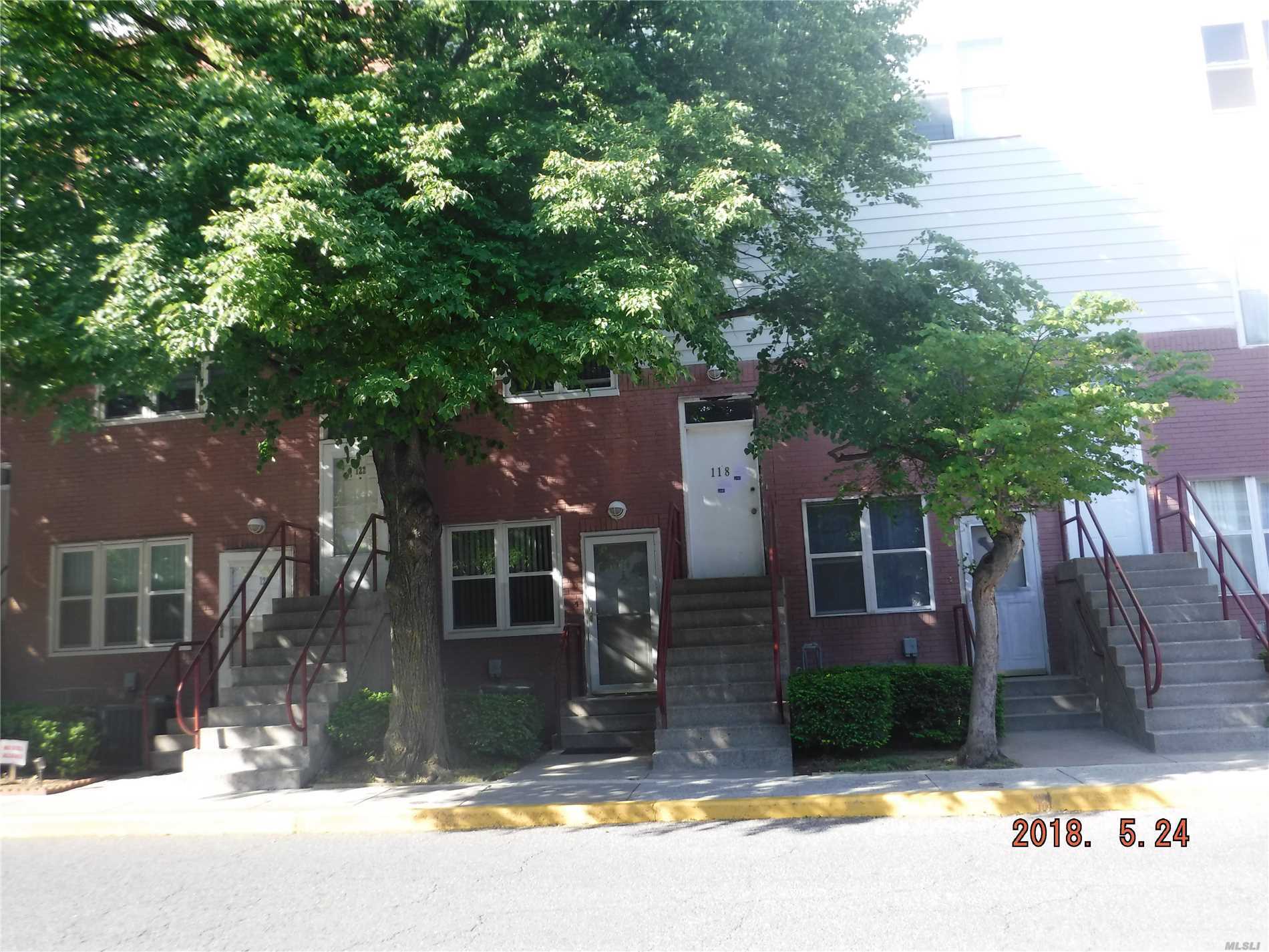 Property Photo: 118 Neptune Lane 15118 NY 10473