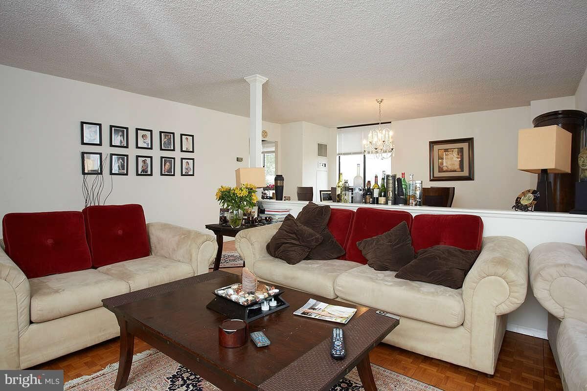Property Photo:  1800 Old Meadow Road 301  VA 22102 