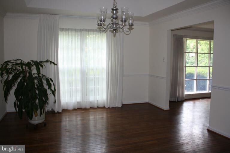 Property Photo: 6500 Sunny Hill Court VA 22101