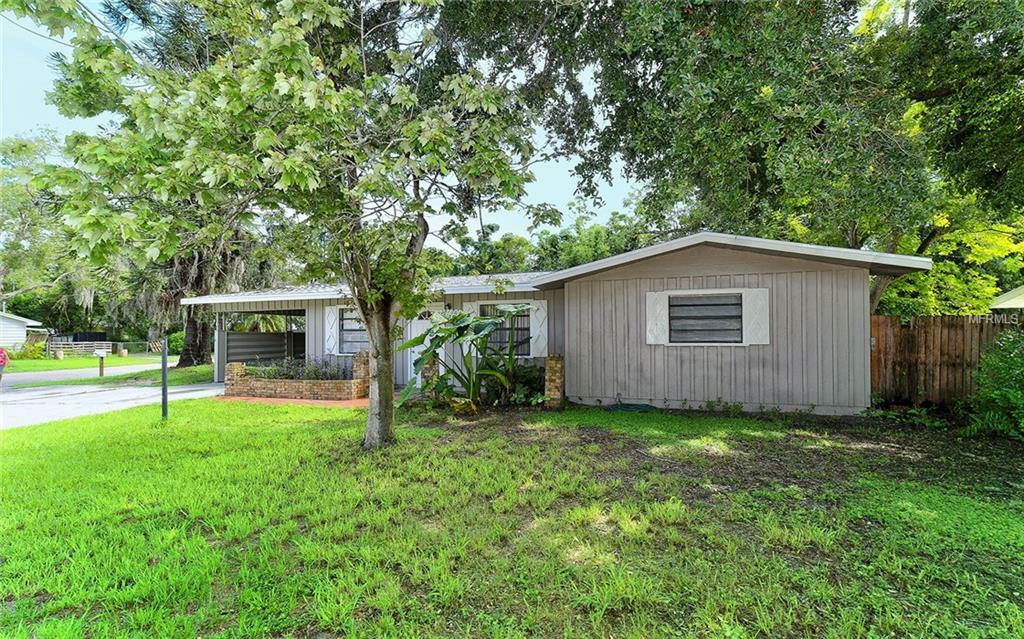 Property Photo:  431 S Tuttle Avenue  FL 34237 