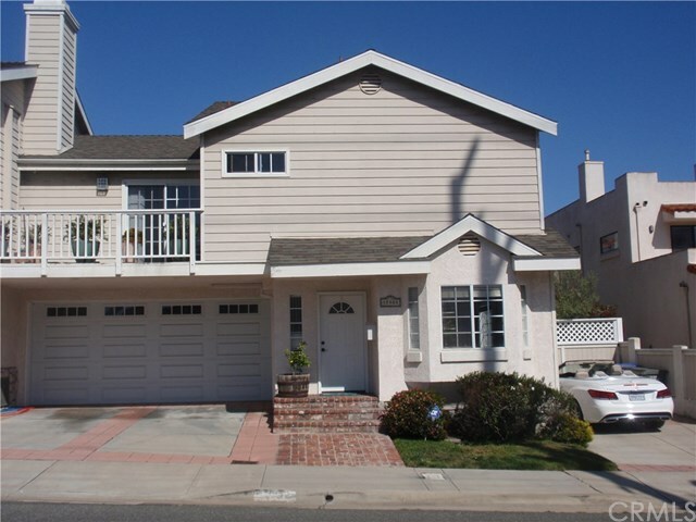 Property Photo:  1708 Flagler Lane B  CA 90278 