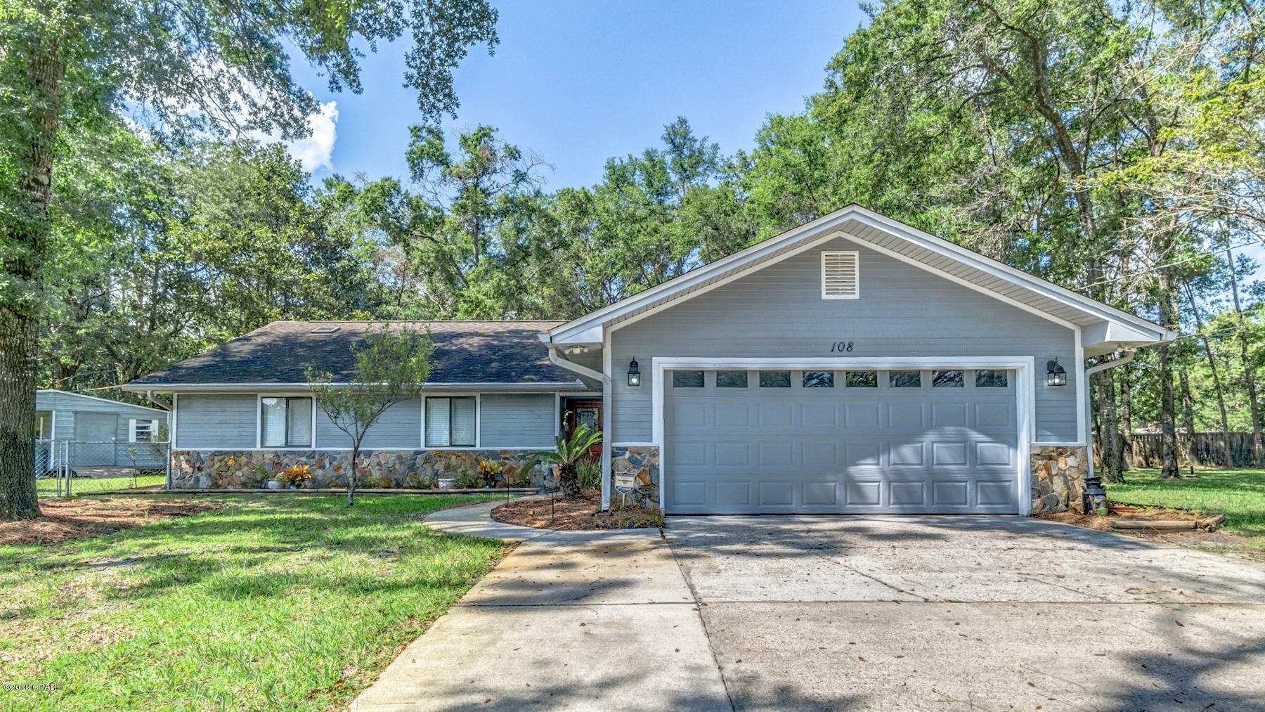Property Photo: 108 Chelsea Lane FL 32444