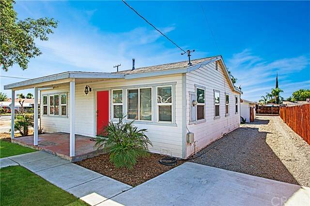 Property Photo:  674 S Hewitt Street  CA 92583 