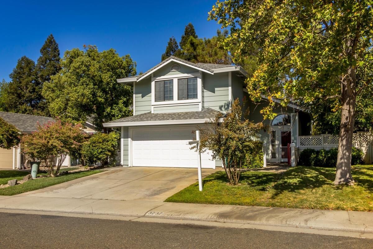 Property Photo:  3237 Lowther Way  CA 95843 