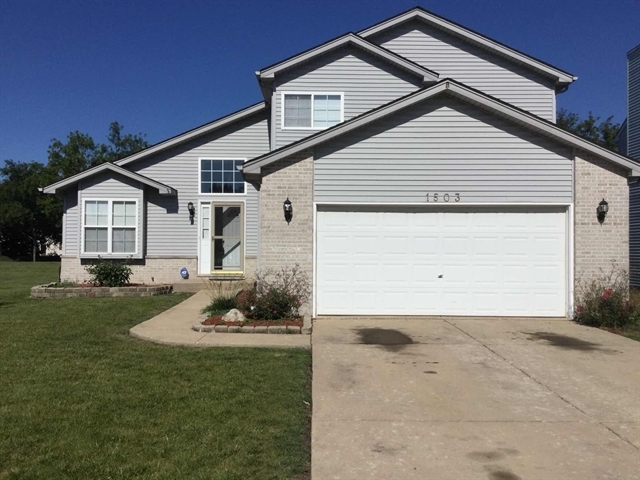 Property Photo:  1503 Dale Circle  IL 60586 