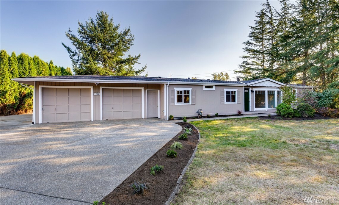 Property Photo:  3201 Creasy Rd  WA 98240 