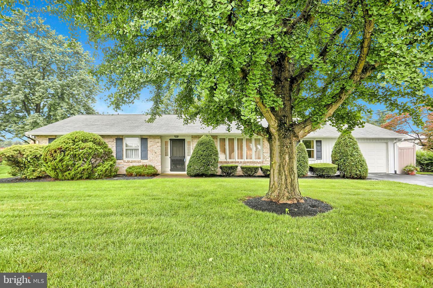 Property Photo:  107 Beechwood Drive  PA 17055 