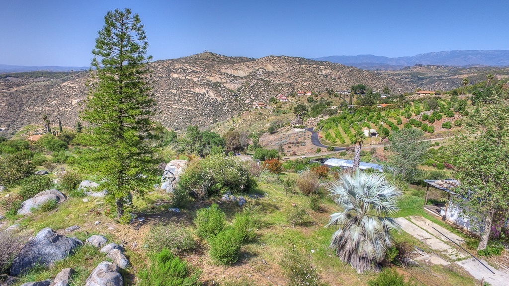 Property Photo: Vista Aleta 09 CA 92082