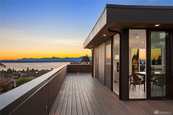 13004 8th Ave NW  Seattle WA 98177 photo