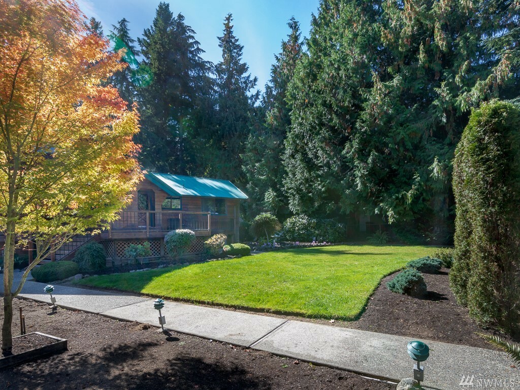 Property Photo:  1610 Fawn Ct NW  WA 98332 