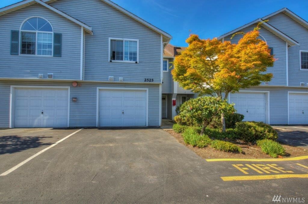 Property Photo:  2525 S 288th St 3  WA 98003 