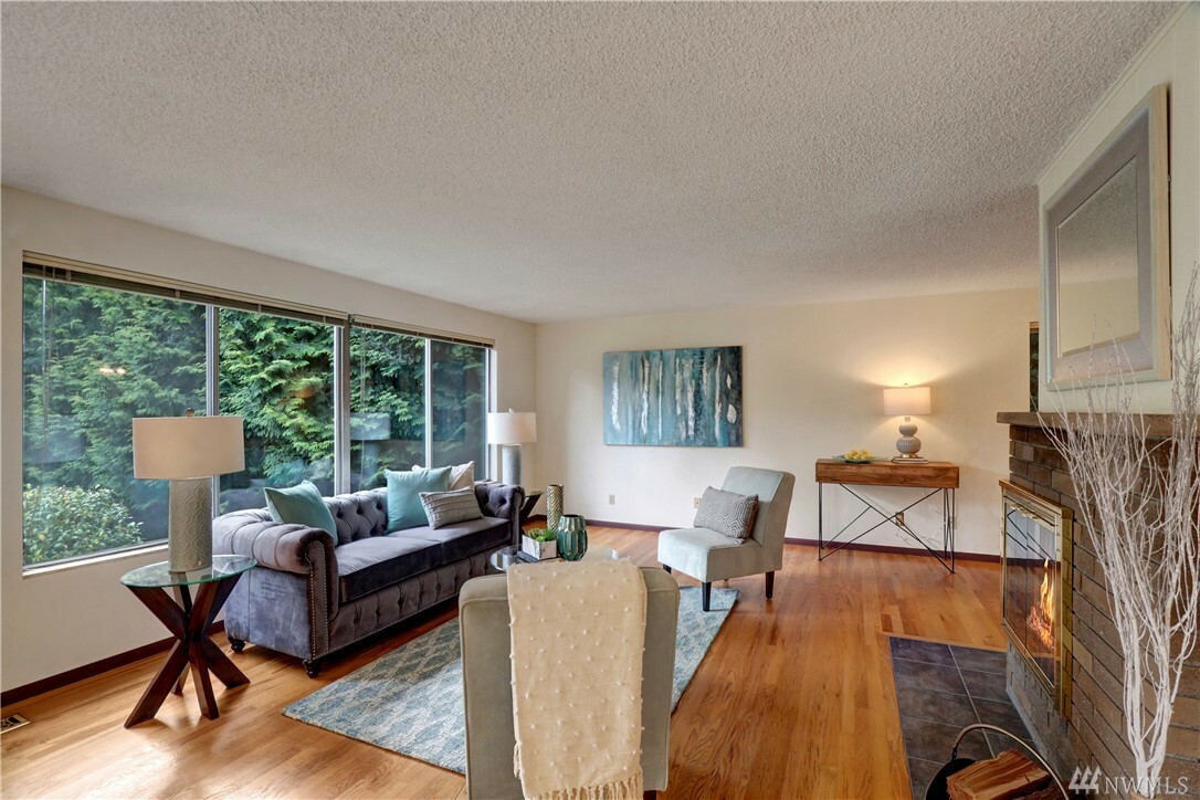 Property Photo:  17629 Ashworth Ave N  WA 98133 