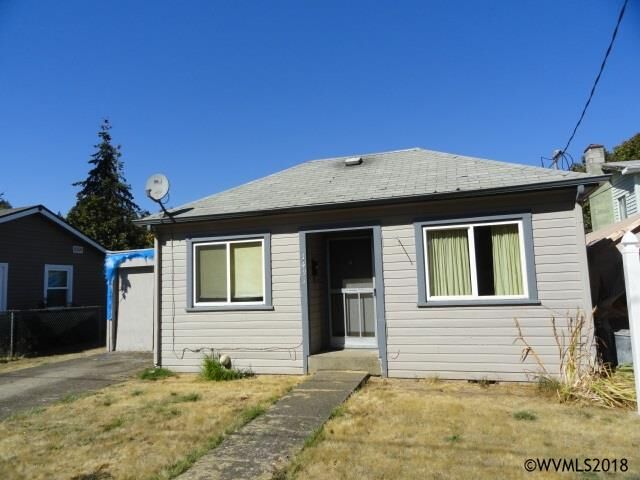 Property Photo: 1491 Franklin St OR 97304
