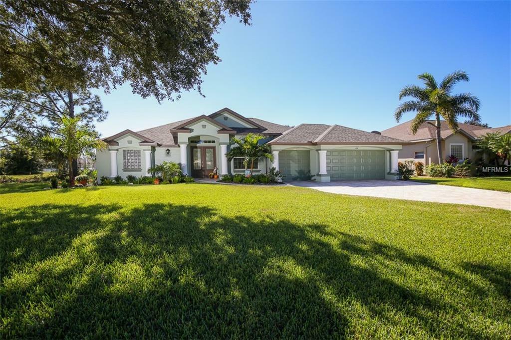 Property Photo:  244 Rotonda Boulevard E  FL 33947 