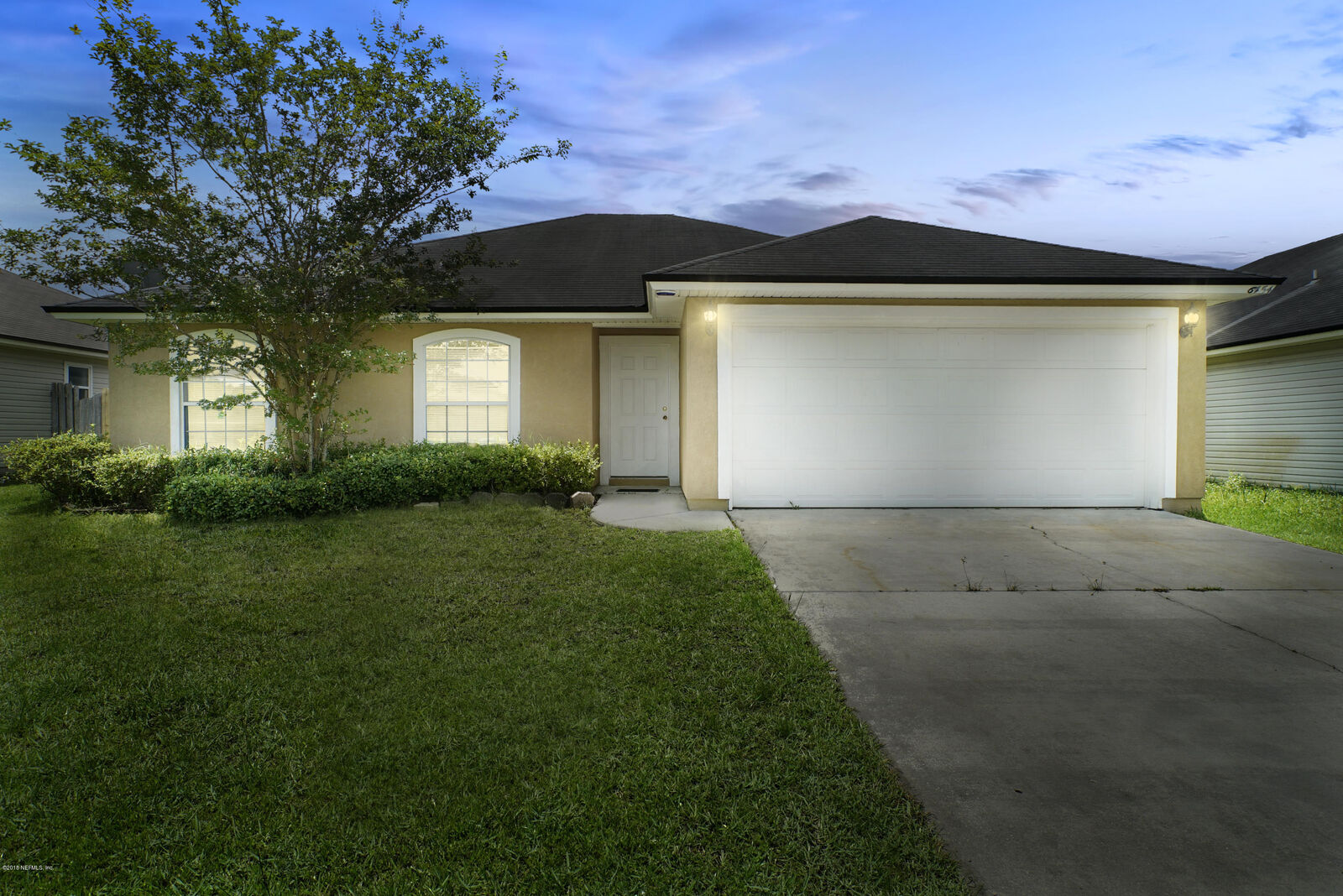Property Photo:  6454 Silk Leaf Lane  FL 32244 