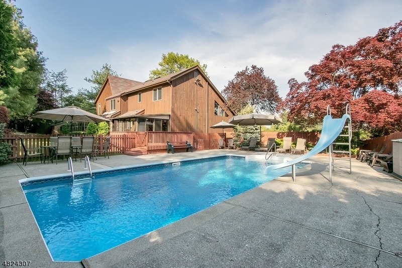 Property Photo: 673 Alexander Ct NJ 07675