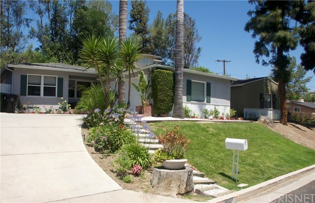 Property Photo:  5027 Rigoletto Street  CA 91364 