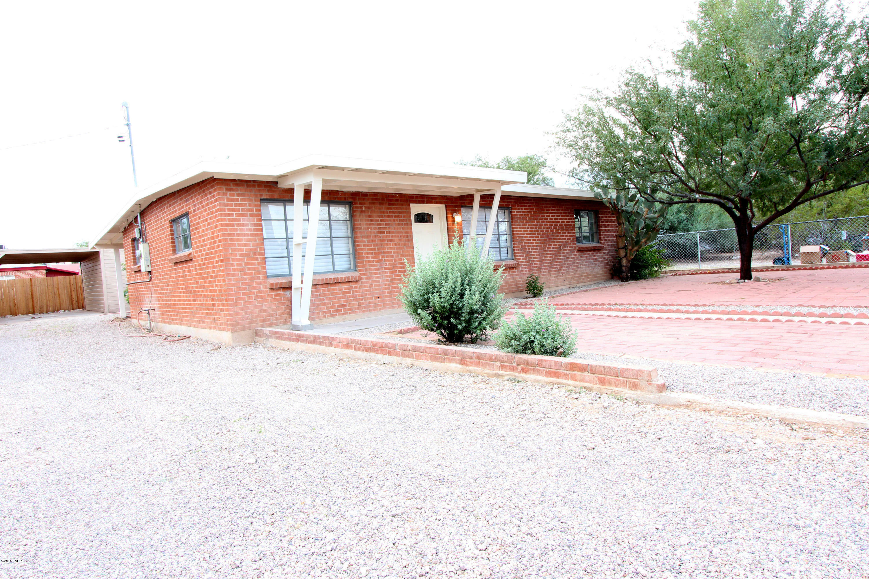 Property Photo: 2856 N Euclid Avenue AZ 85719
