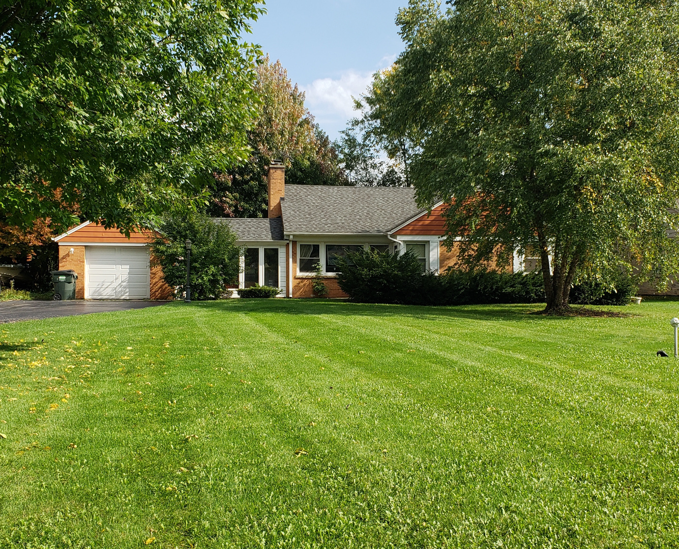 Property Photo:  811 South Arlington Heights Road  IL 60005 